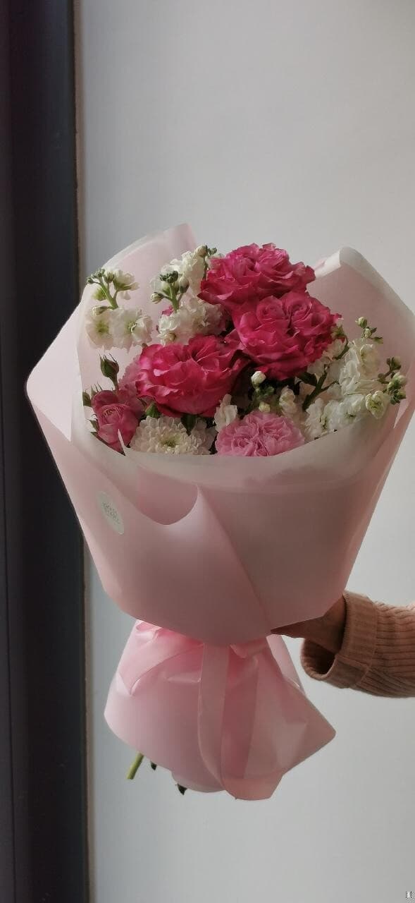 Букет с пионовидными розами