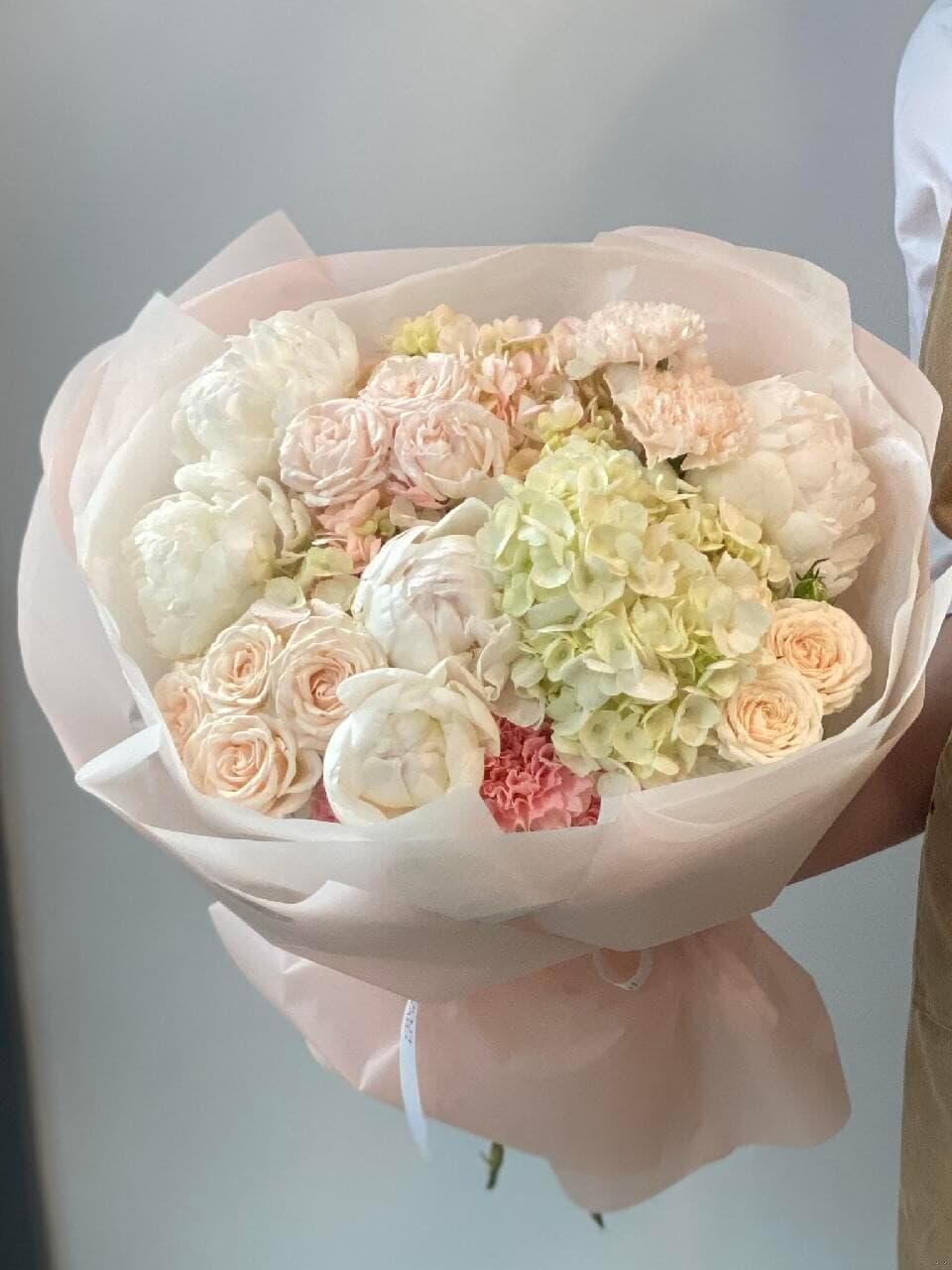 Букет классический с пионами