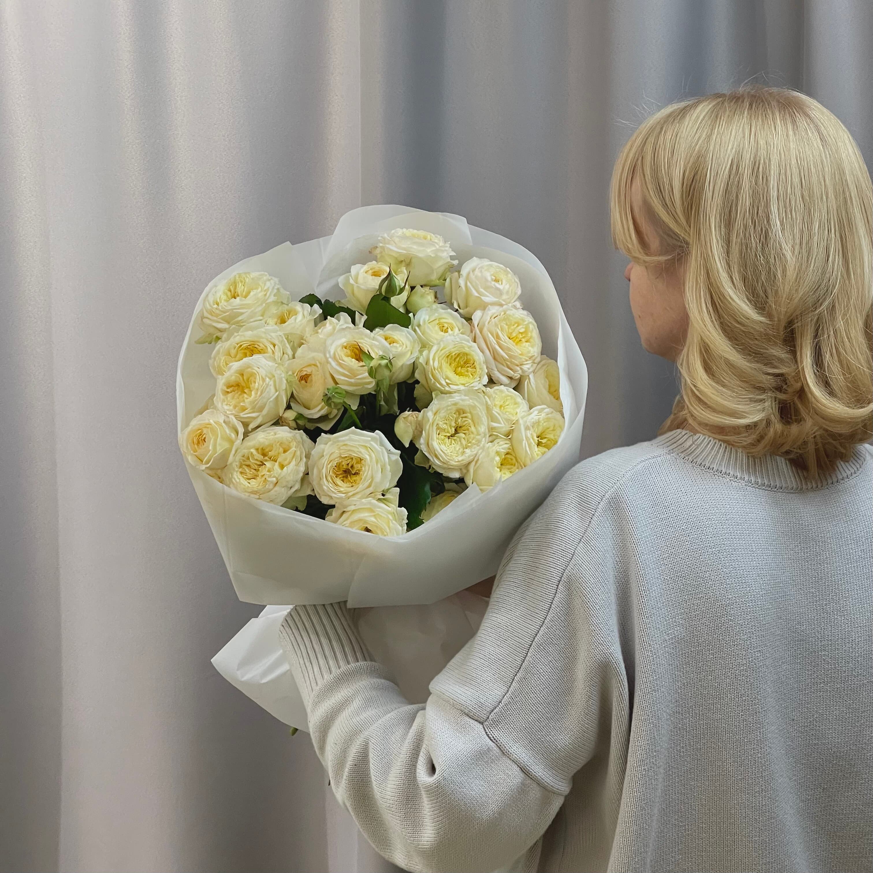 Моно из кустовой Розы Роял Парк