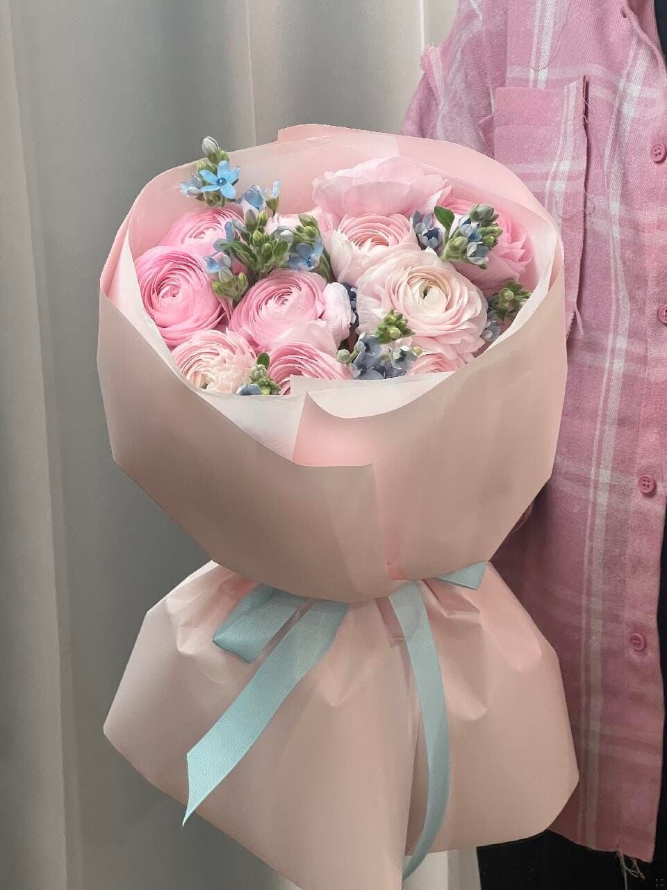 Букет Ранункулусы/Незабудки